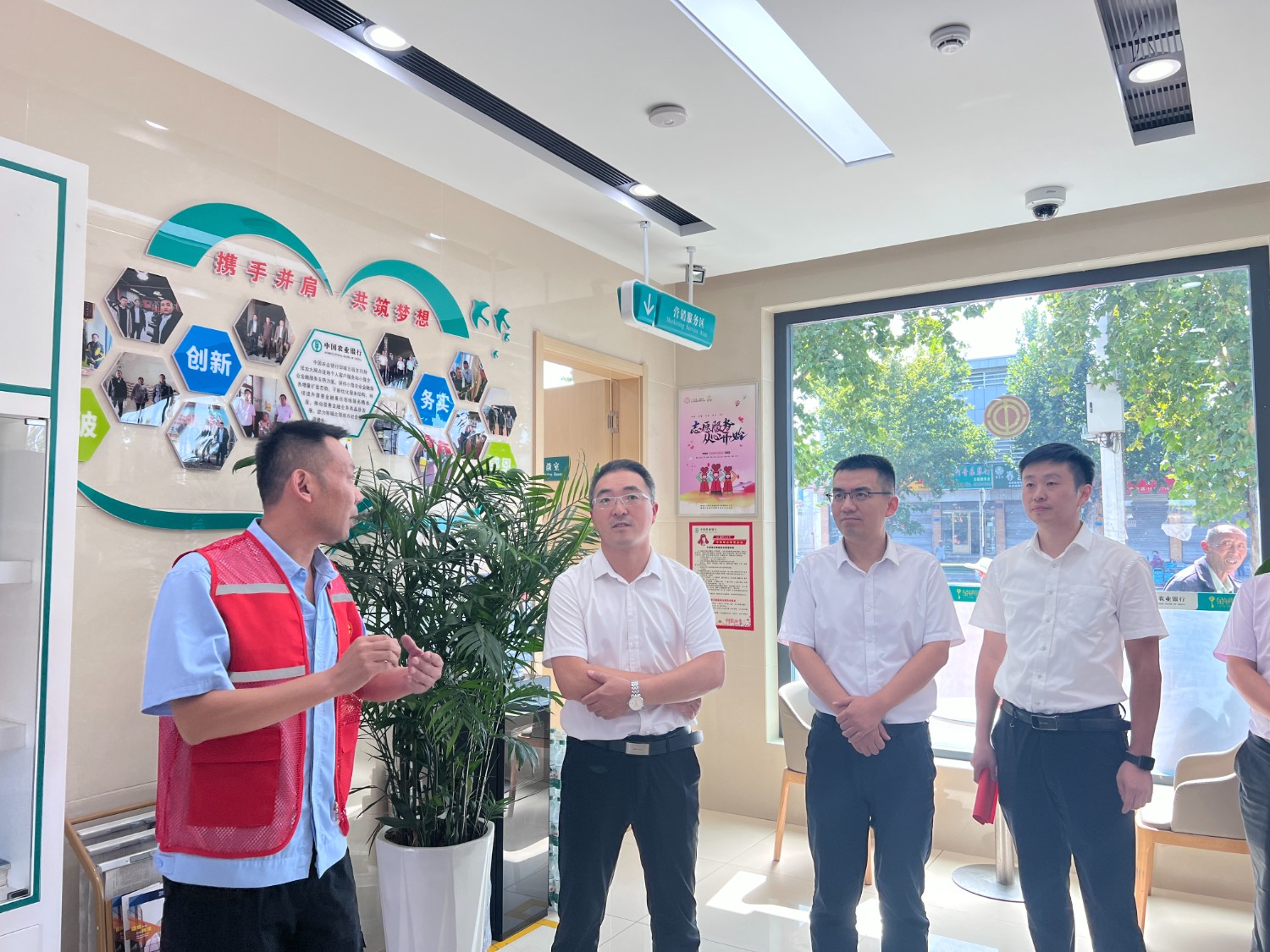 42ee2574e56cf61ae310541f6b6ef75